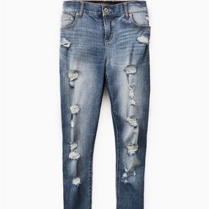 Torrid bombshell skinny premium jeans. Size 18 short brand new with tags.
